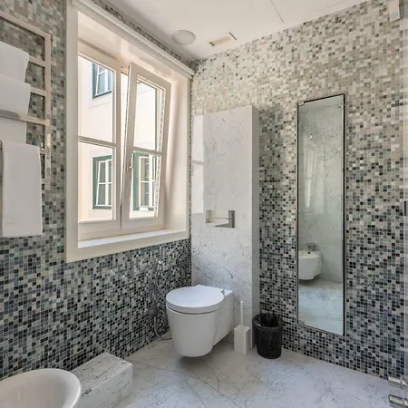 Luxury 3br Duplex 240m2 In City Center+prk Apartamento *